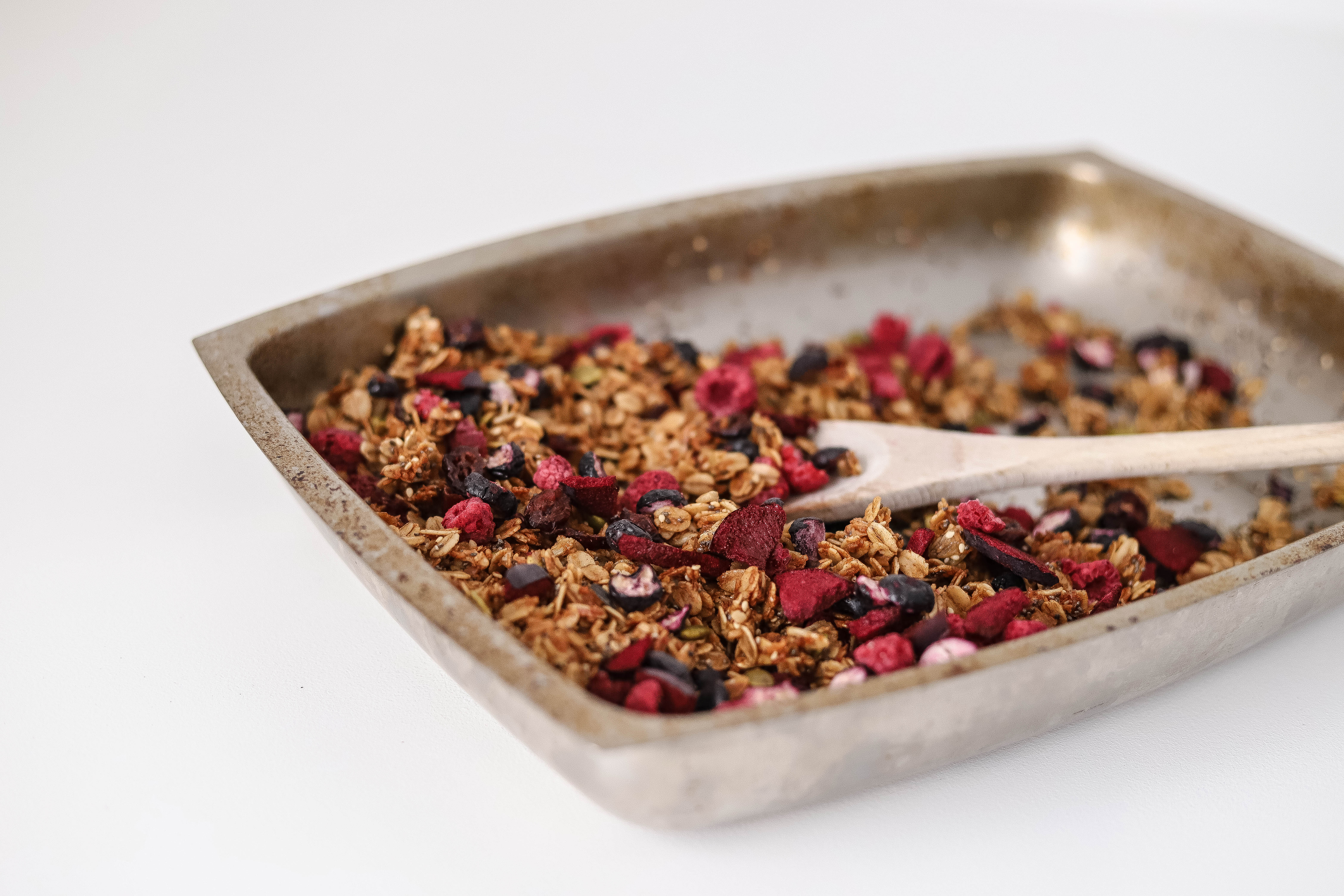 Clean Granola Recipe | The Style Aesthetic Lifestyle Blog