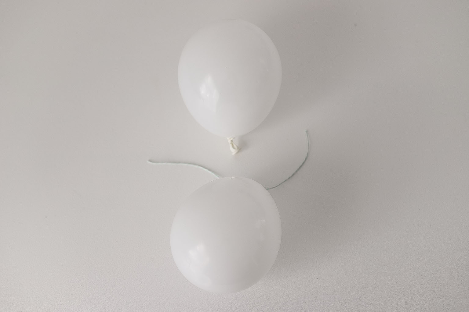 How to make a balloon garland DIY | The Style Aesthetic Blog