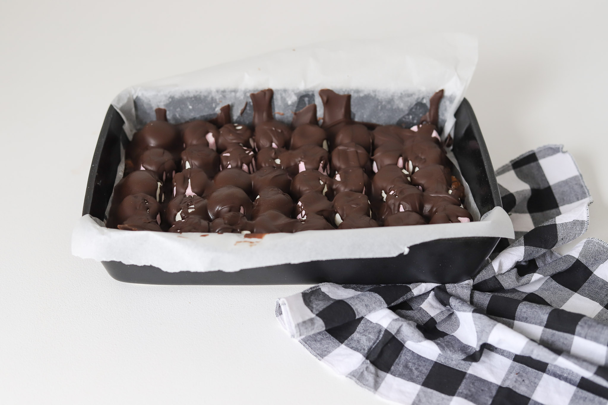 Girl Guide Biscuits - Chocolate Marshmallow Cookie Slice Recipe | The Style Aesthetic | NZ Lifestyle Blog